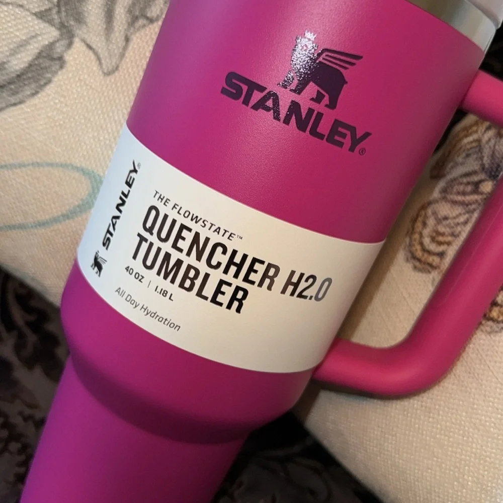 Stanley Quencher H2.0 FlowState Tumbler Cup - Fuschia Pink 40 oz - Picture 7 of 8